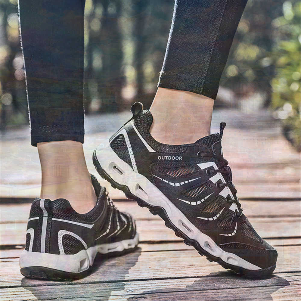 Sumer Round Tip Silver Sneaker - Wholesale Wedding Supply Store recensione e prezzo